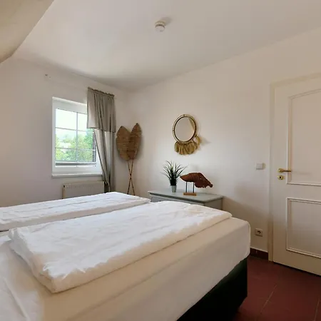 Am Gutspark Drankse Sonnenmorgen アパート ドランスケ