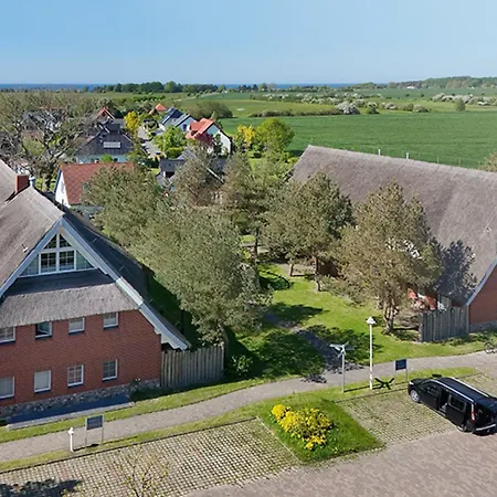 Am Gutspark Drankse Sonnenmorgen アパート